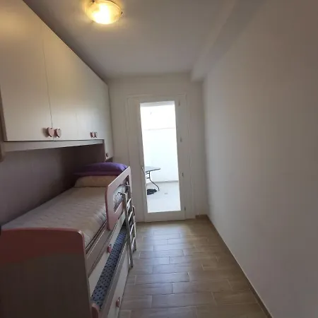 Casa Mare Via V. Emanuele アパート *